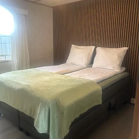 Zonnepracht Met Airco En Vrij Uitzicht! Chalet *